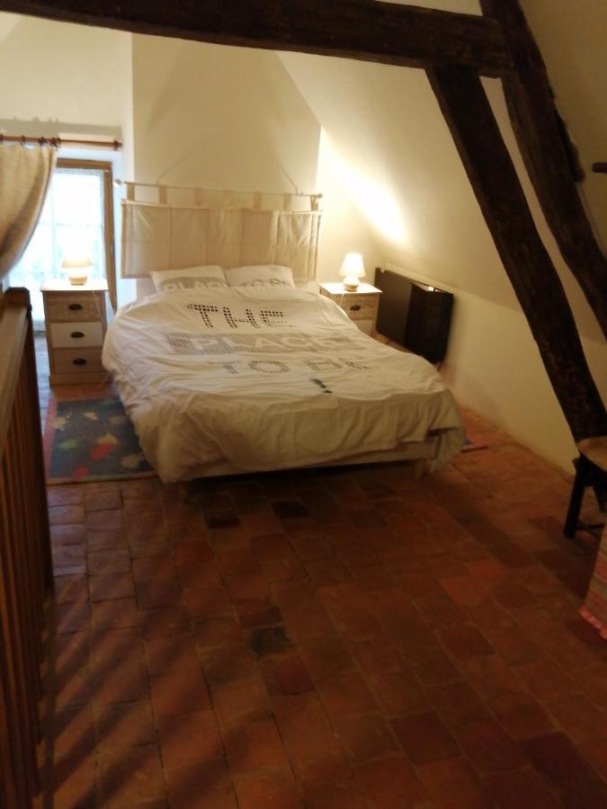 La Maison De Xenos Nohant-en-Graçay Екстериор снимка
